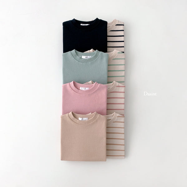 Sweatshirt + Tee