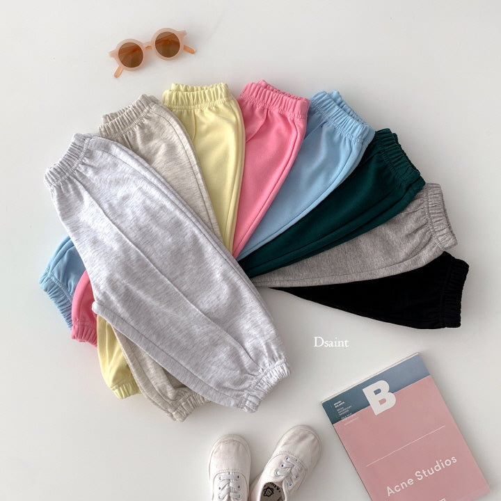 Everyday Pleat Jogger
