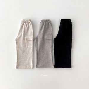 Wide cargo pants