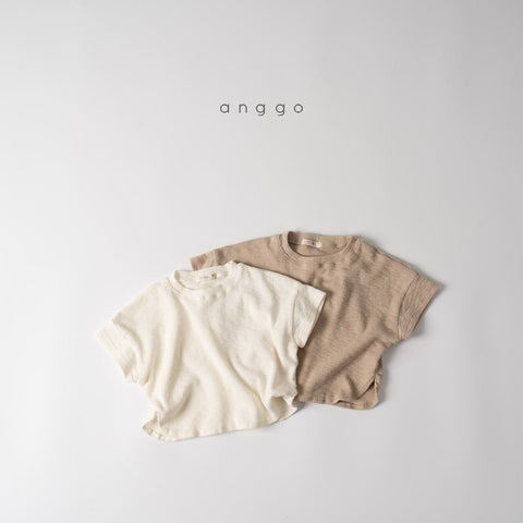 Mochi Tee