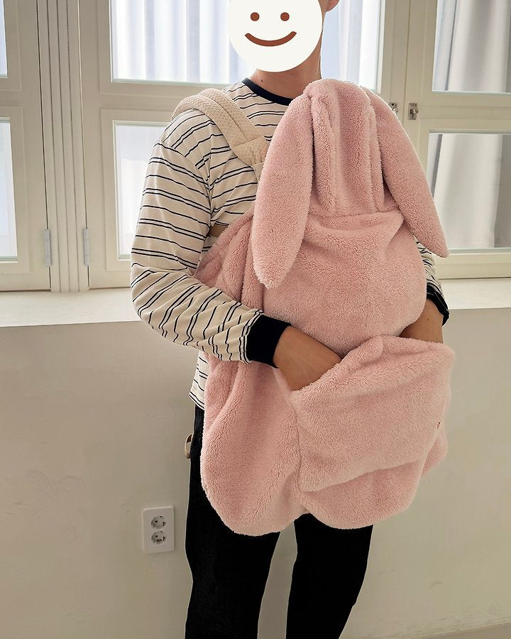 Kinder baby carrier warmer