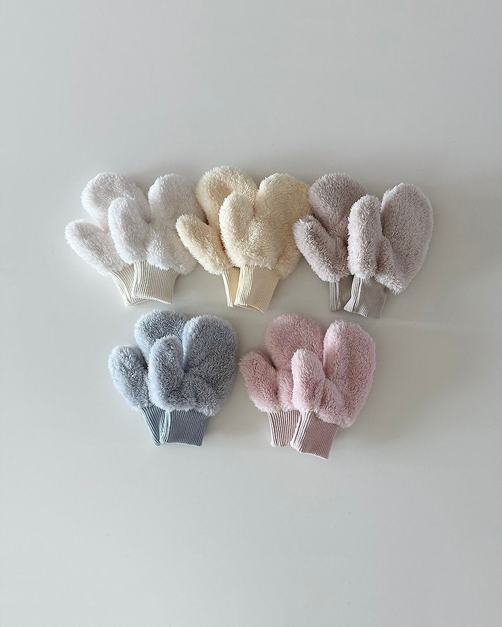 Kinder Gloves