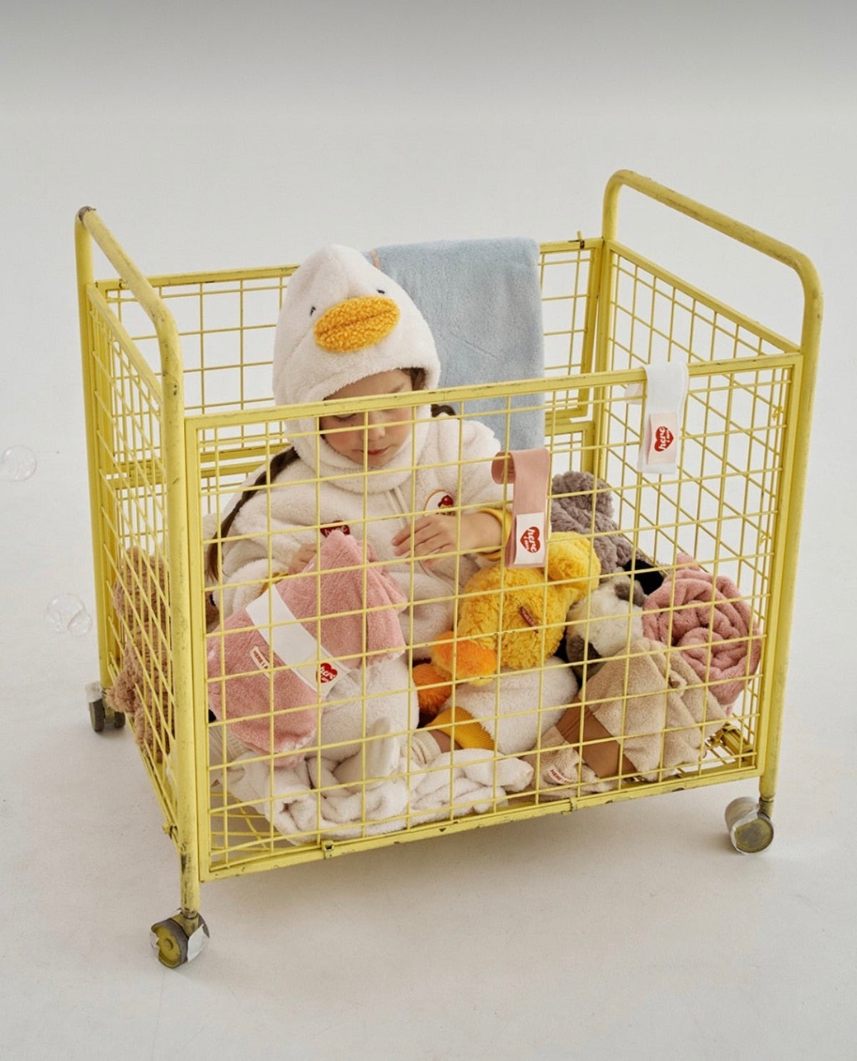 Kinder Friends Suit