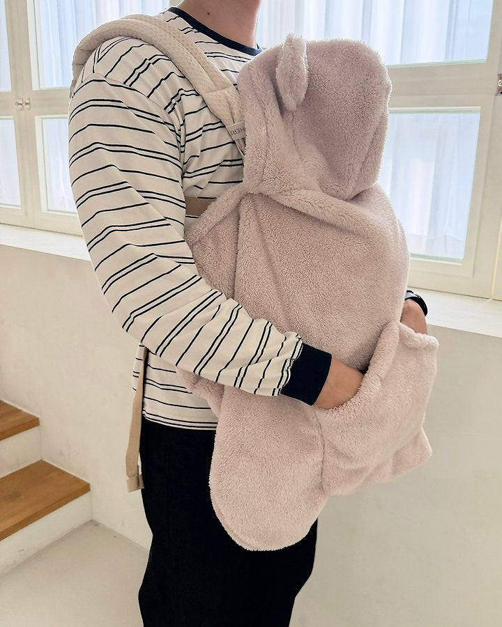 Kinder baby carrier warmer